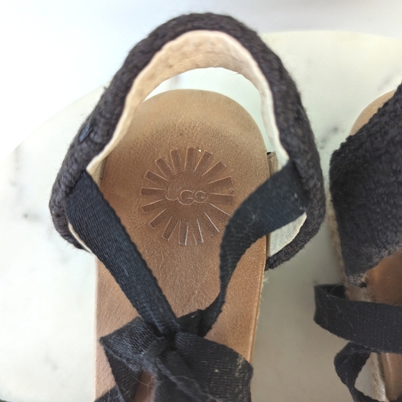 UGG Women's Classic Black Delmar Espadrille Wedges - Picture 4 of 13